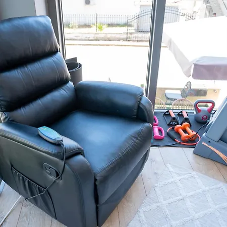 Vellum Luxury Living Отель 2*