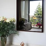 Vellum Luxury Living Szálloda 2*