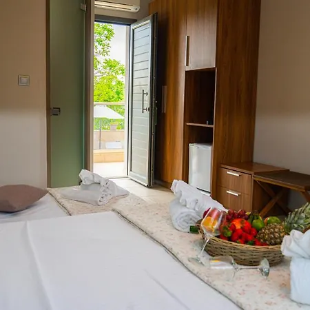 Vellum Luxury Living 2*