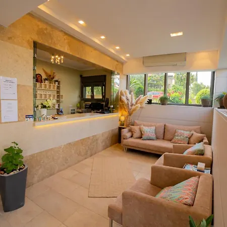 Hotel Vellum Luxury Living 2*