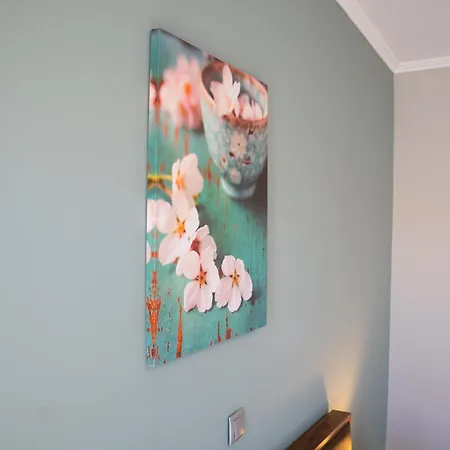 Vellum Luxury Living Ξενοδοχείο 2*