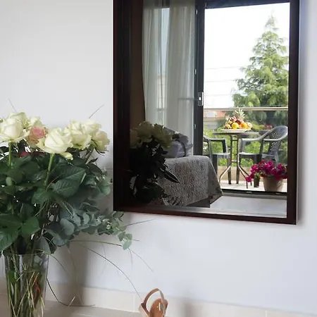 Vellum Luxury Living Ξενοδοχείο 2*