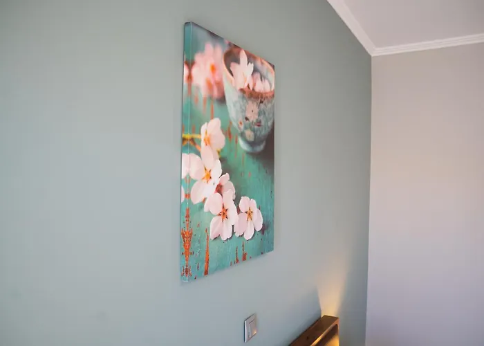 Vellum Luxury Living Hotell 2*